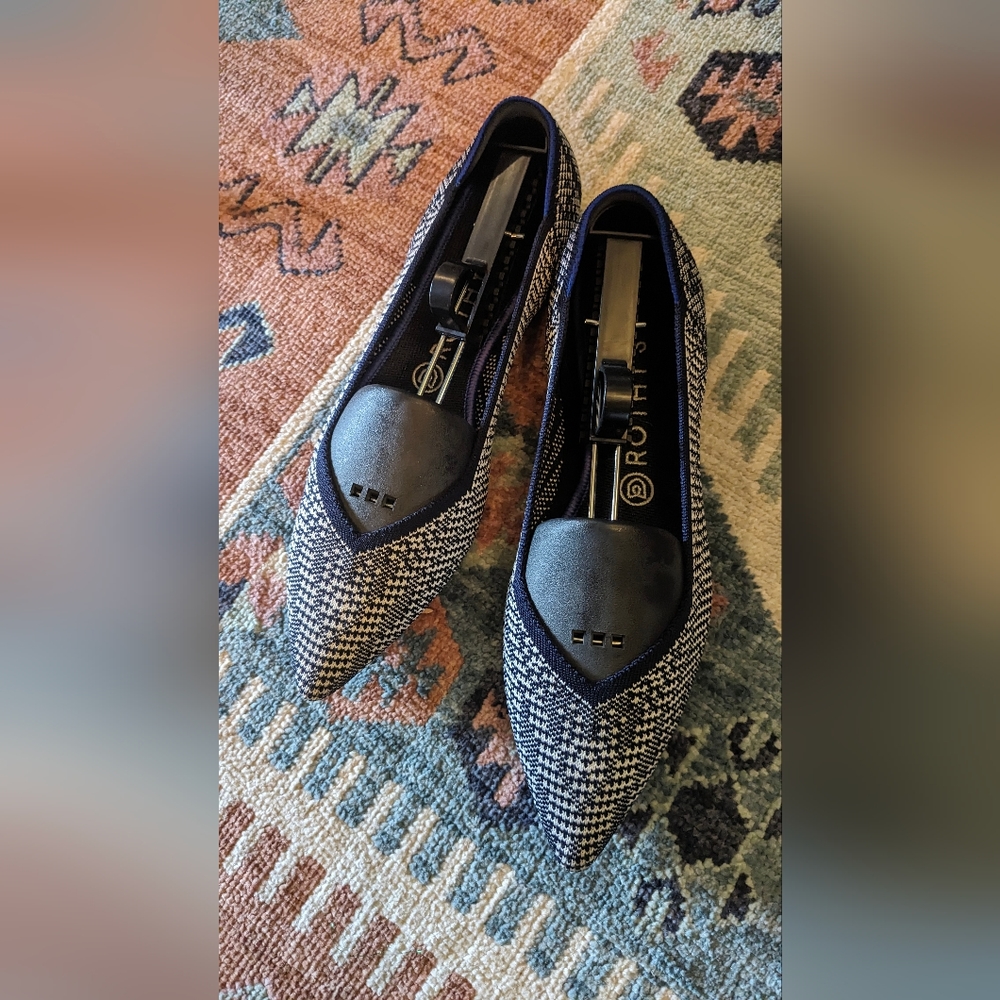 Navy Houndstooth Rothy's Points 10.5